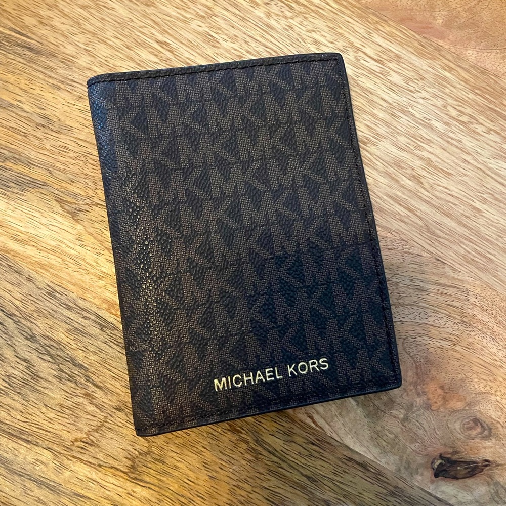 Michael Kors Travel Wallet